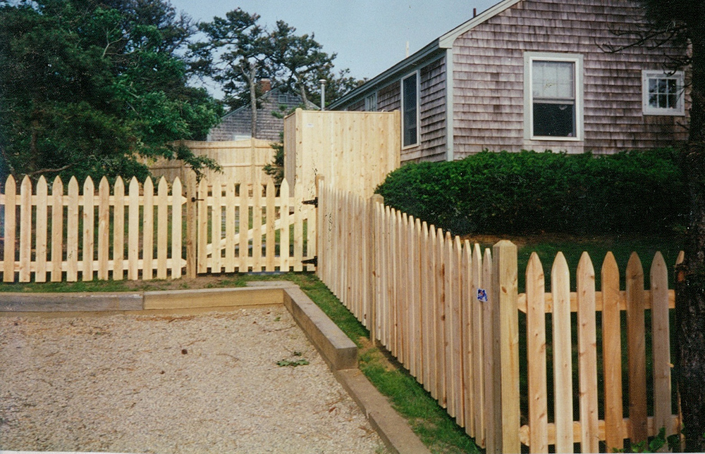 Cape Cod Picket Fence Cape Cod Fence Fence Barnstable