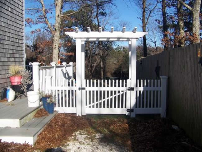 Pergola Vinyl Picket Fence -Pergola 6