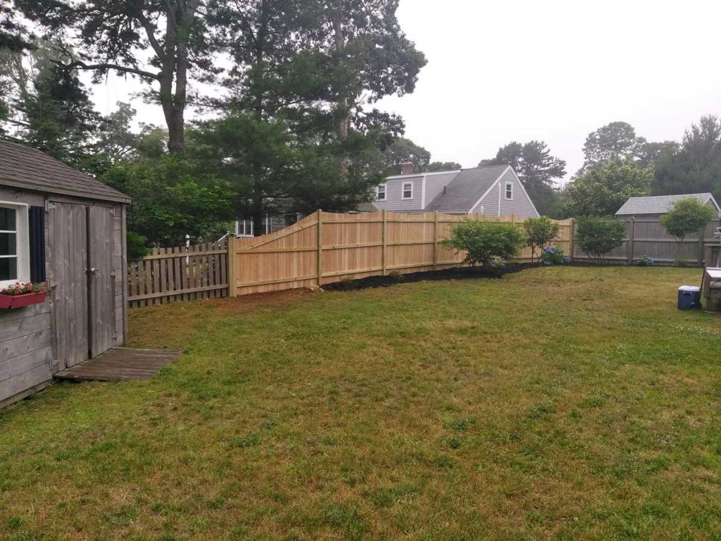 6 ft Scalloped Board with Pressure Treated Rails - Privacy 27