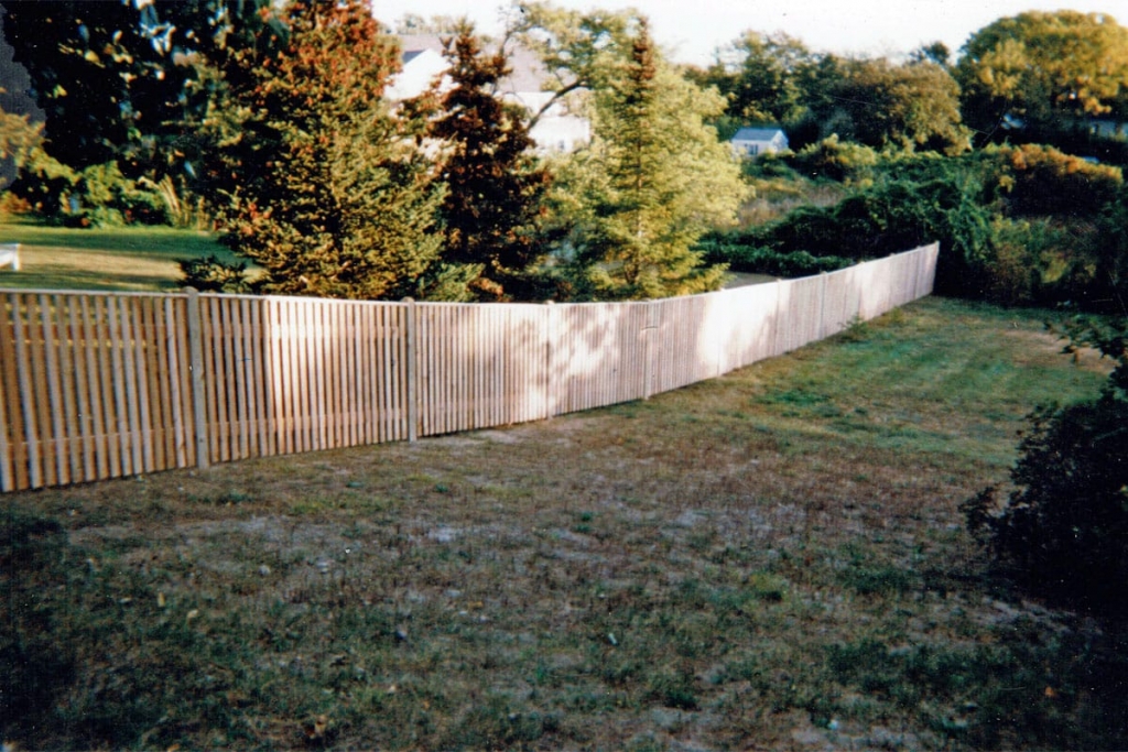 Cedar Cape Cod Picket Fence with Top Cap- Picket 26