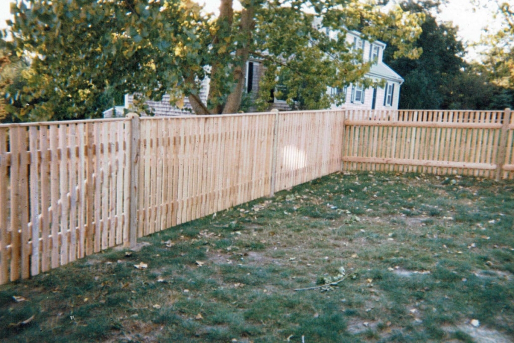 Cedar Cape Cod Picket Fence with Top Cap - Picket 24