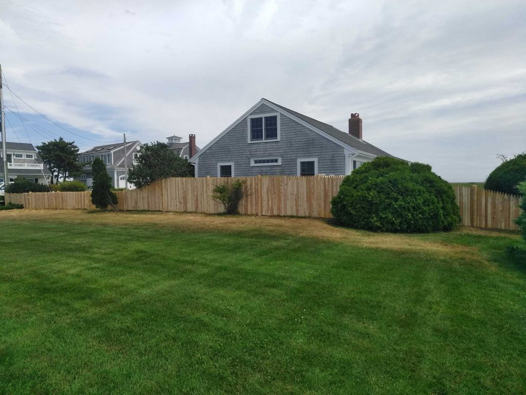 6 foot Stockade with Round Cedar Posts - Privacy 26