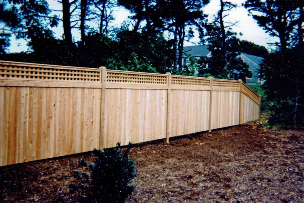 Cedar board with square lattice top - Privacy 36